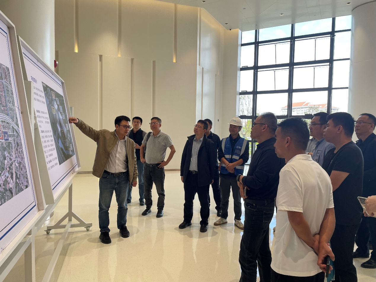 醫(yī)藥行業(yè)同仁赴我司生物制品科學(xué)與技術(shù)福建省創(chuàng)新實(shí)驗(yàn)室項(xiàng)目參觀 醫(yī)藥行業(yè)同仁赴我司生物制品科學(xué)與技術(shù)福建省創(chuàng)新實(shí)驗(yàn)室項(xiàng)目參觀